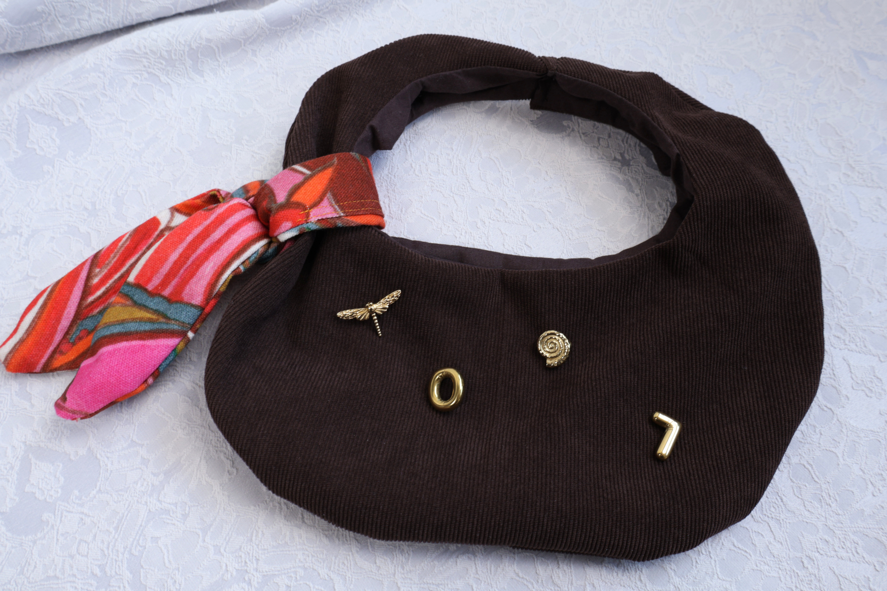 10 ways to wear a brooch or pin (not just on your coat)