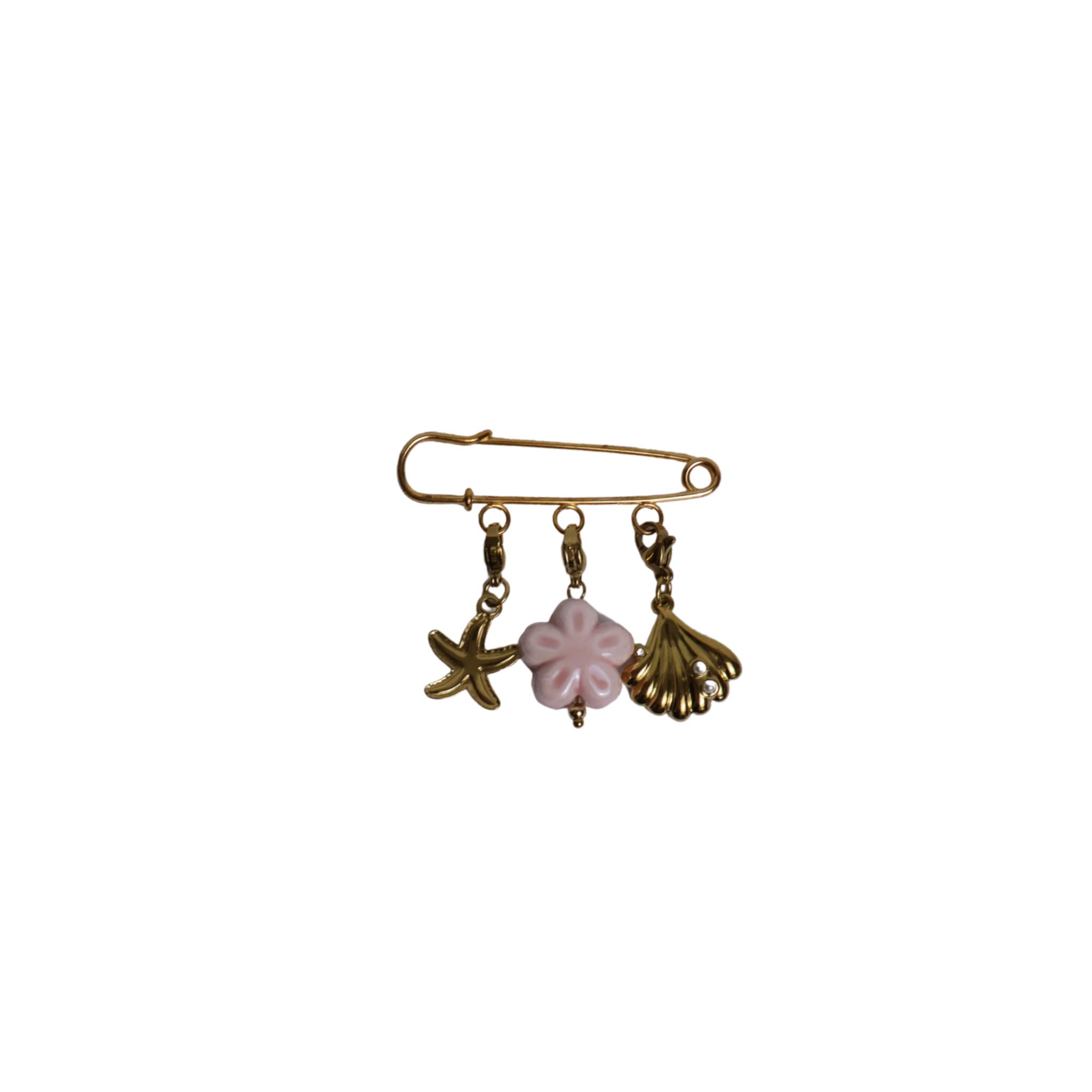 Gouden veiligheidsspeld met zeester, roze bloem en schelp