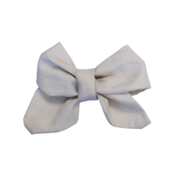 30003_bow_with_pin_fabric_beige